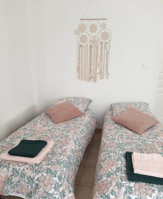 Proche Aeroport A Pied, Le Reve Rose. Apartment Tillé Екстериор снимка